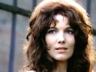 Louisa, Een Woord Van Liefde (threesome Erotic Scene) Mfm