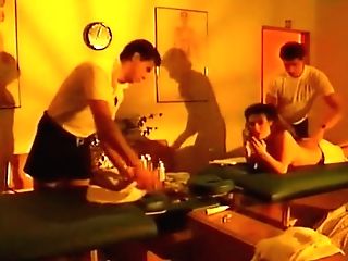 Hump Ring International