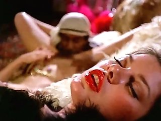 Randy Bitch Gives Head Before Getting Poon Boner Waxed And Face Creamed Outside