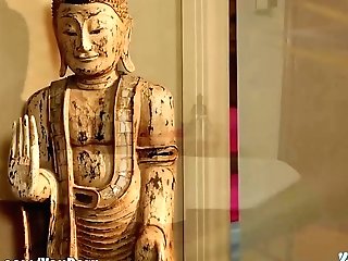 Trickyspa She Completes Up Deep Throating Masseuse Spunk-pump