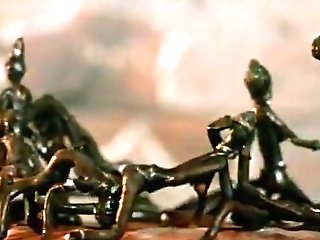 Vecchio Porco Per Troiette Giovani E Sensuali - Vignette Two