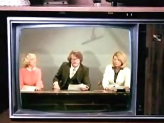 Classy Euro Lezzies Eat