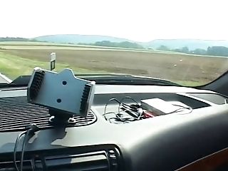 Ash-blonde Mummy Mit Dicken Titten Bekommt Im Feld Eine Spermakur