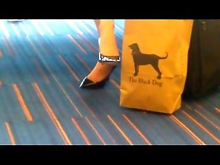 high-heeled slippers