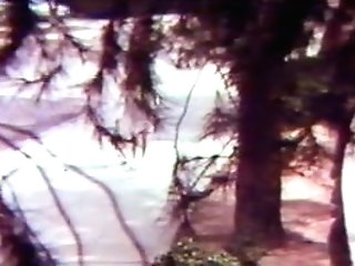 Glamour Piss Stunner Fucked In Golden Showers Trio