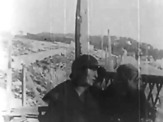 Old School French : La Fille Au Pair