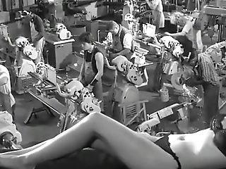 Female Leopard (1985)