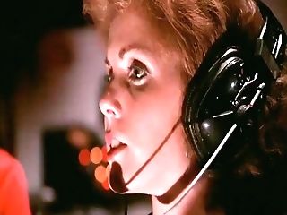 Perverser Deutscher Frauenarzt!!!